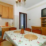 公寓 Vcemina Croatia