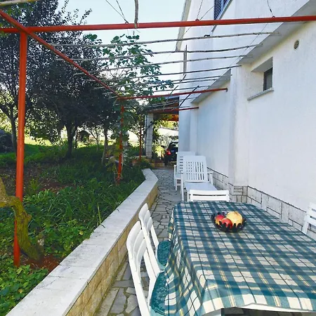 2 Bedroom In Porec